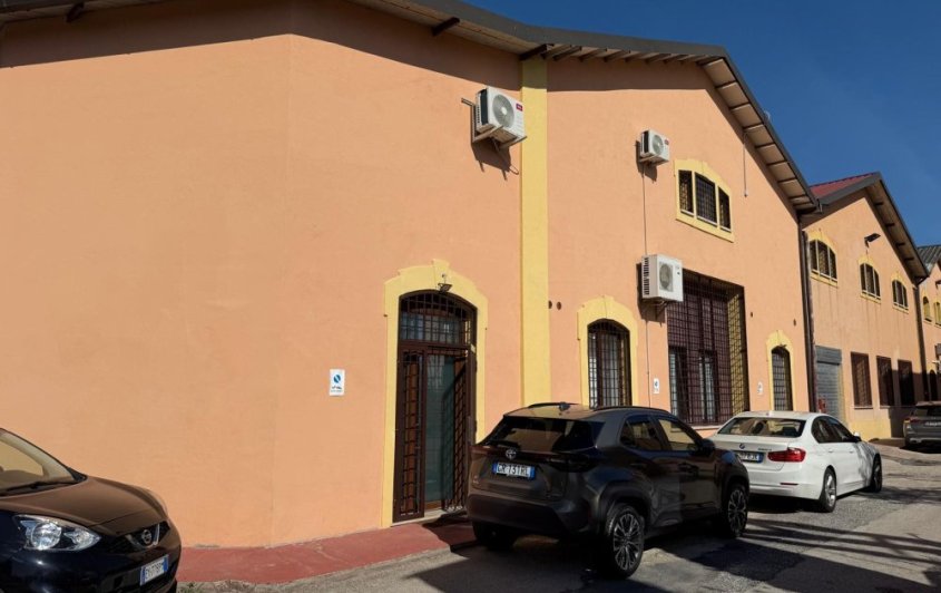 Via Tiburtina Locale D/7