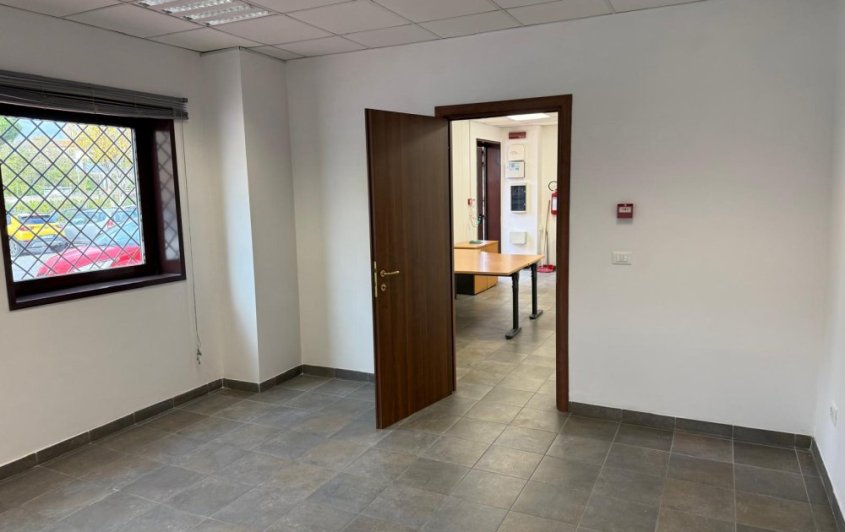 Via Tiburtina Locale A/10